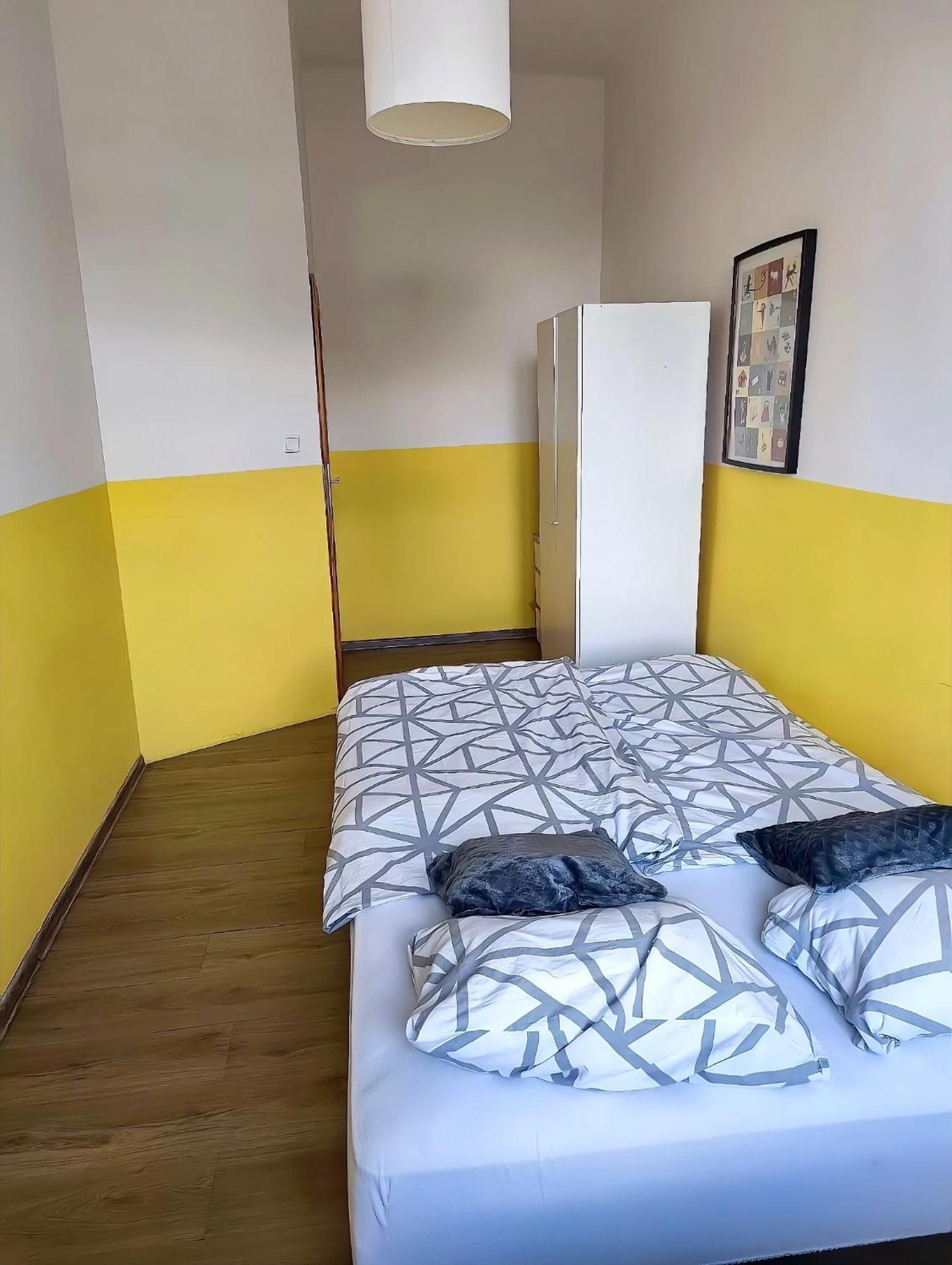 קטוביץ Mickiewicza Hostel מראה חיצוני תמונה