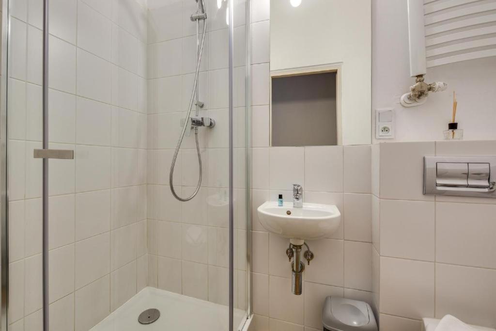 קטוביץ Mickiewicza Hostel מראה חיצוני תמונה