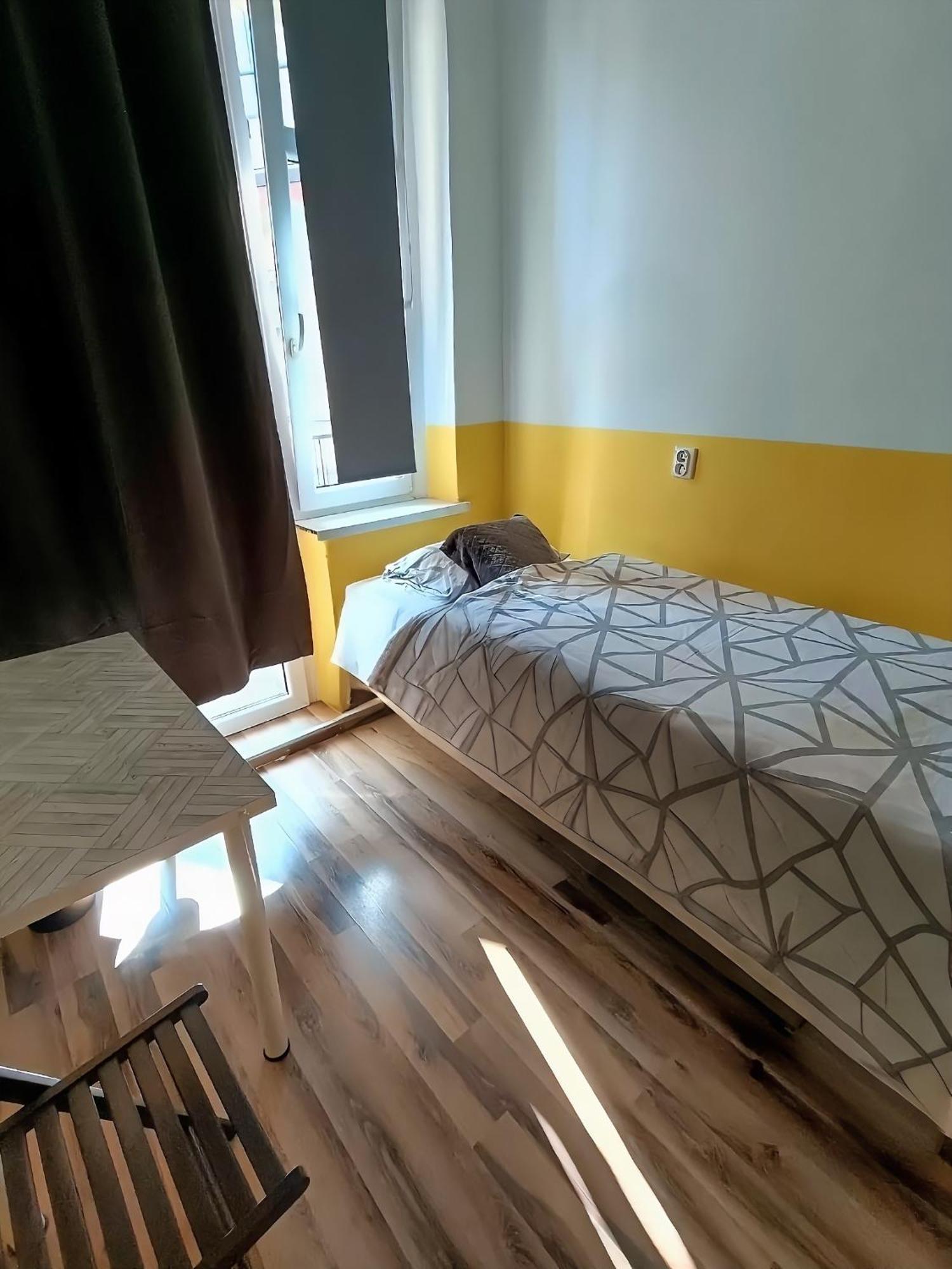 קטוביץ Mickiewicza Hostel מראה חיצוני תמונה